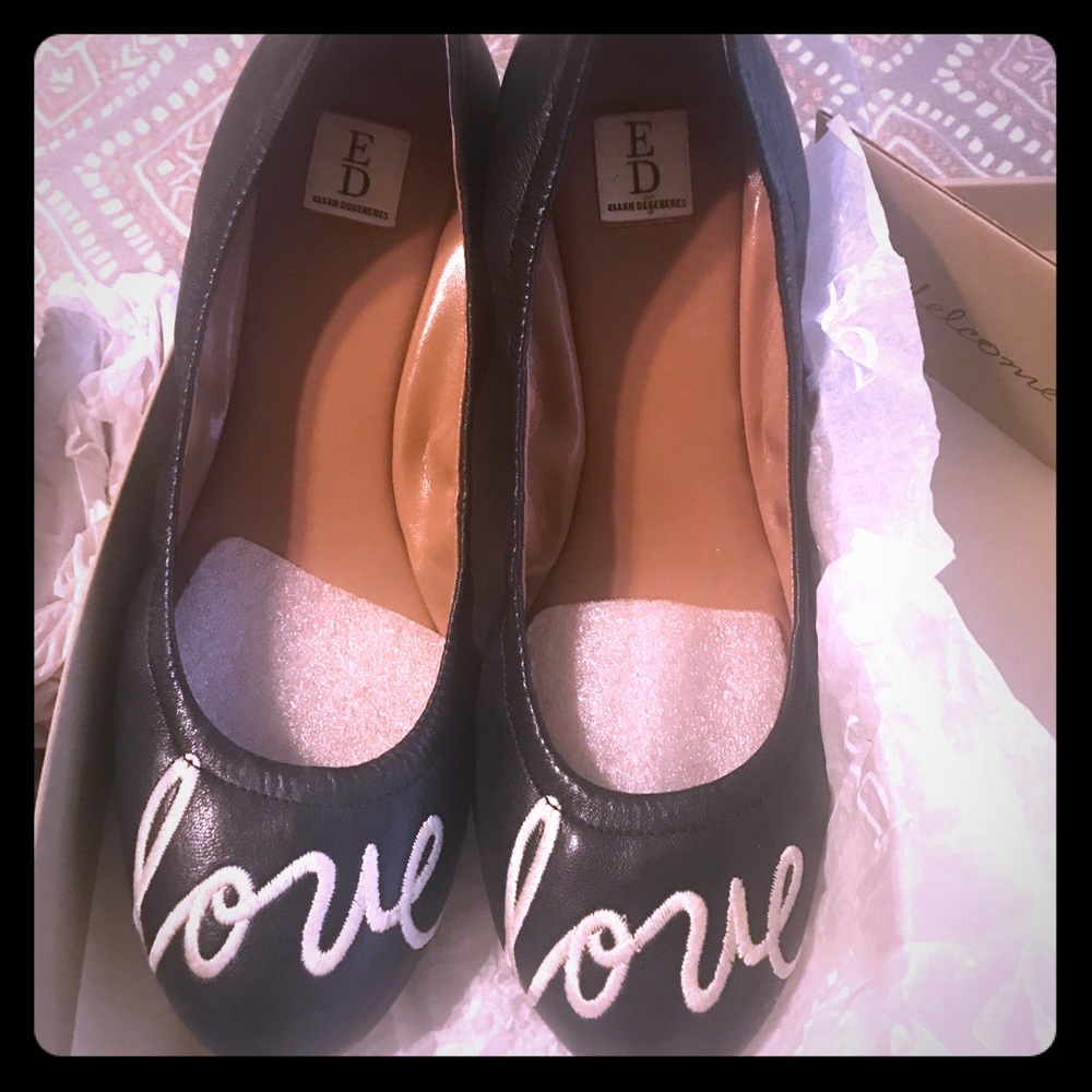 Pair of Ellen Degeneres flats 7.5 (black)